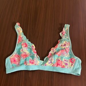 Victorias Secret small lace plunge bralette